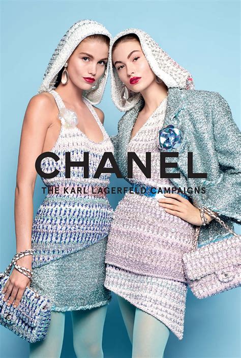 Chanel: The Karl Lagerfeld Campaigns Paperback – Nov. 6 2018